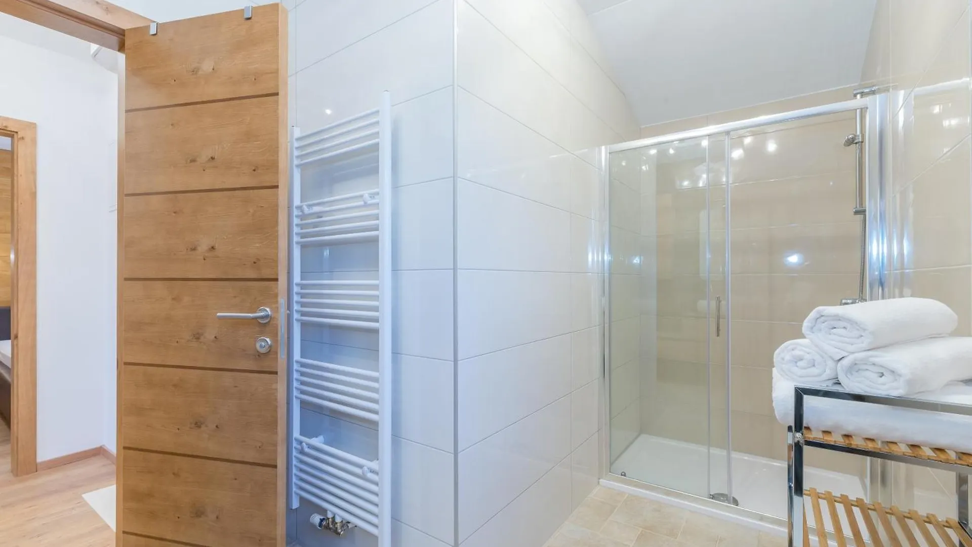 Villa Stella With Heated Swimming Pool Privlaka