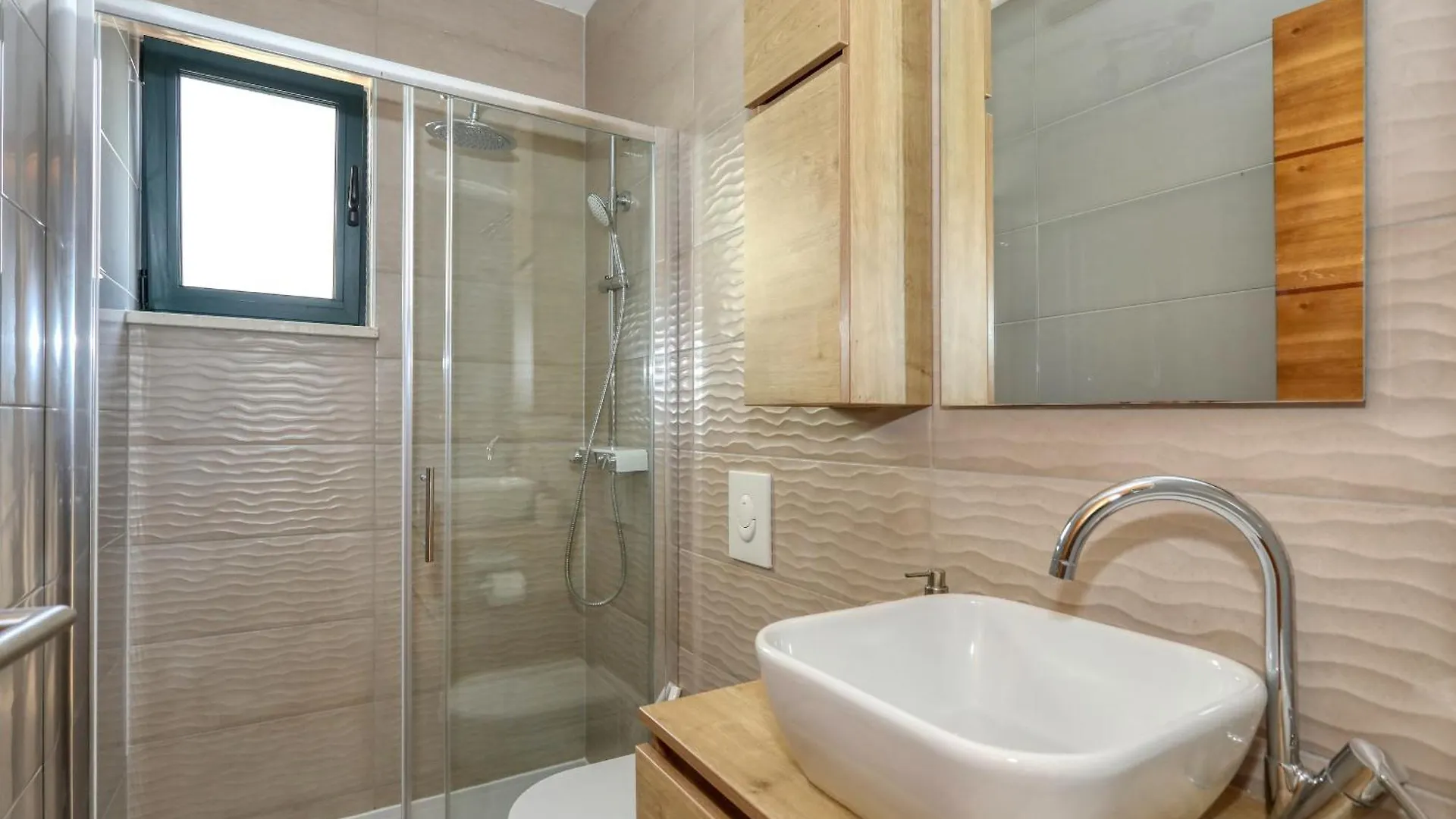 Villa Stella With Heated Swimming Pool Privlaka