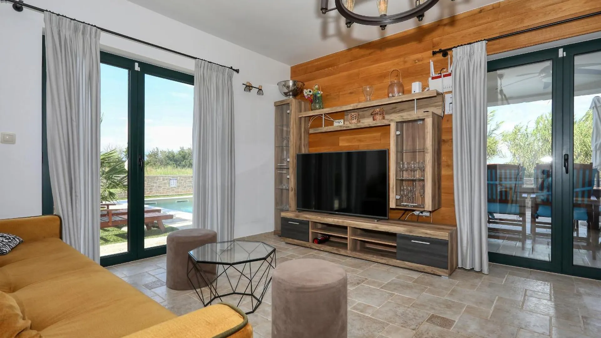 Villa Stella With Heated Swimming Pool Privlaka  0*, Privlaka (Zadar)