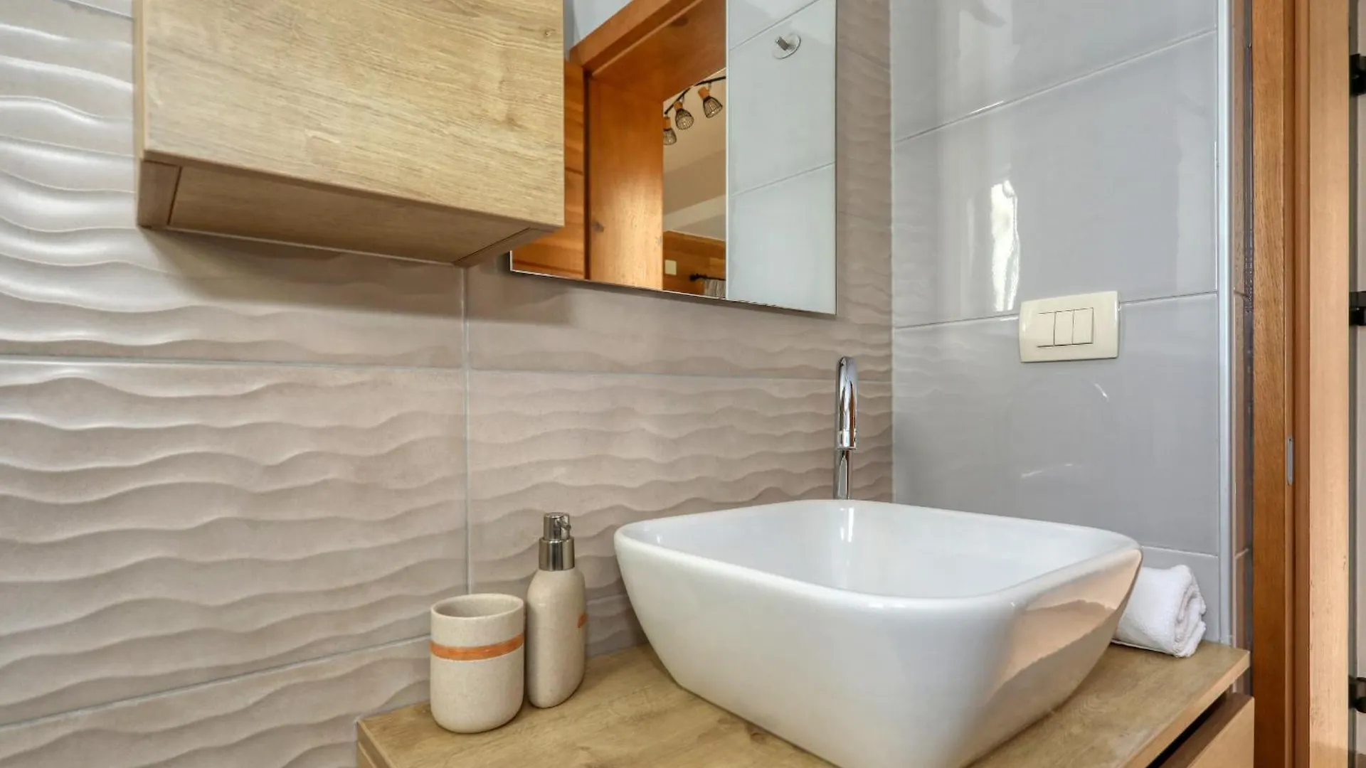 Villa Stella With Heated Swimming Pool Privlaka
